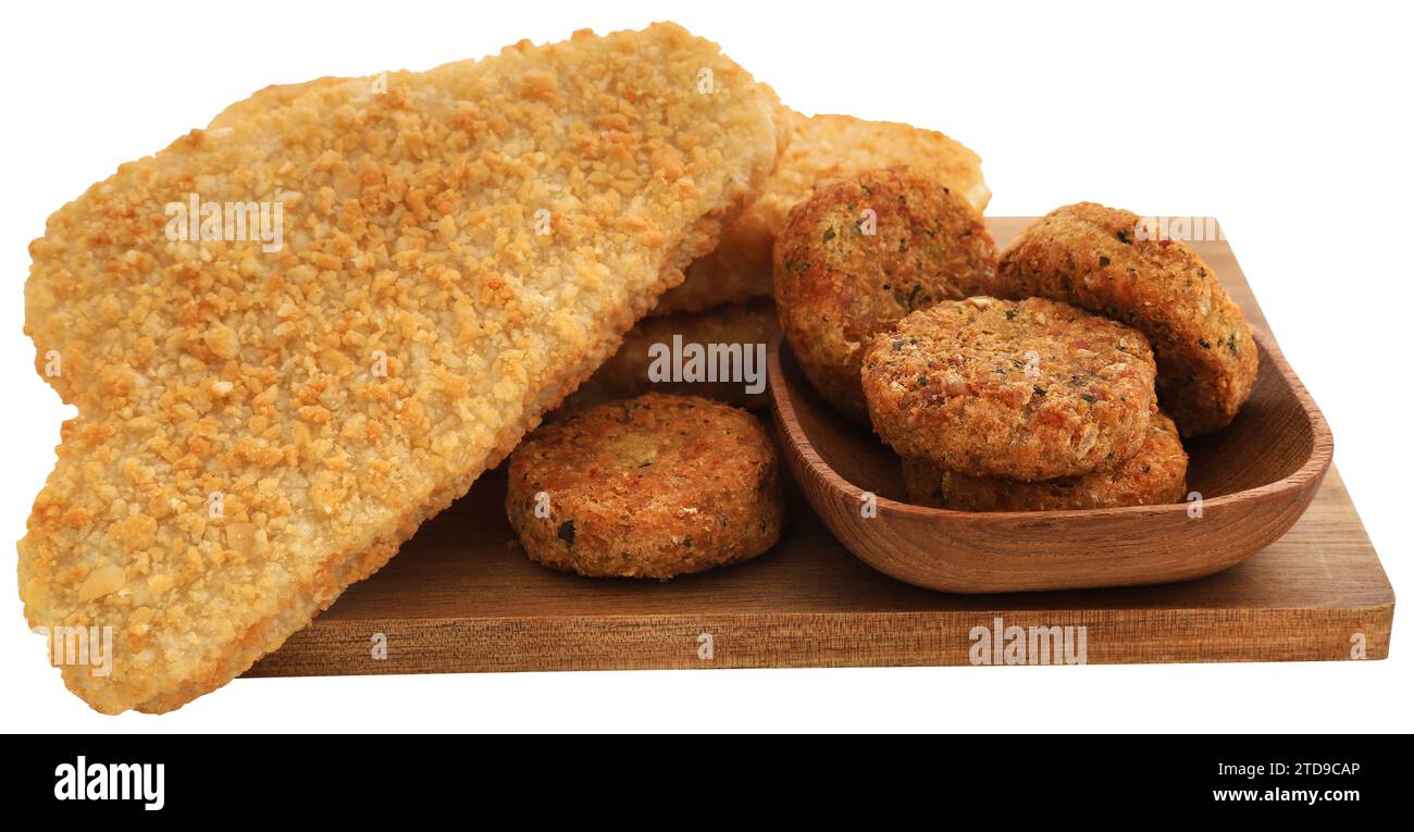 Knuspriges Fischfilet mit Gemüsefalafel eine köstliche Küche Stockfoto