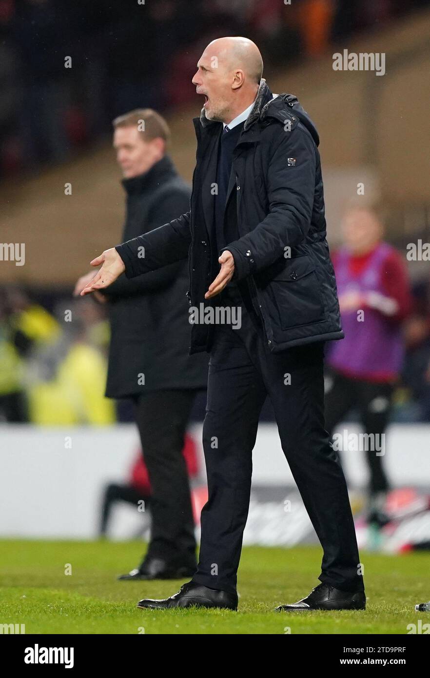 Rangers-Manager Philippe Clement war beim Viaplay Cup Finale im Hampden Park in Glasgow an der Touchline. Bilddatum: Sonntag, 17. Dezember 2023. Stockfoto