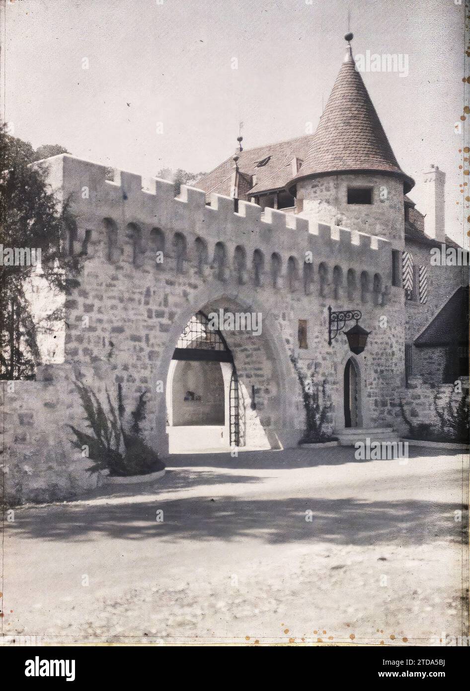 Chateau de tourronde Fotos und Bildmaterial in hoher Auflösung Alamy