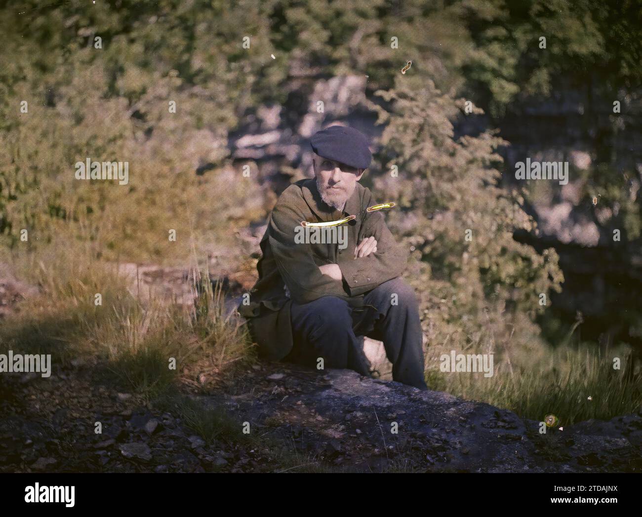 Rocamadour, Frankreich, Menschen, Porträt, Frisur, Kopfbedeckung, man, Frankreich, Roc Amadour, Ein kleines Loch an der Grenze des Toarkiens (Lias) und des Jurassic, Rocamadour, 10.06/1916 - 10.06.1916, Léon, Auguste, Fotograf, 1916 - Provinzen Frankreich - Jean Brunhes, Auguste Léon et Georges Chevalier - (April-Juli), Autochrome, Foto, Glas, Autochrome, Foto, positiv Stockfoto