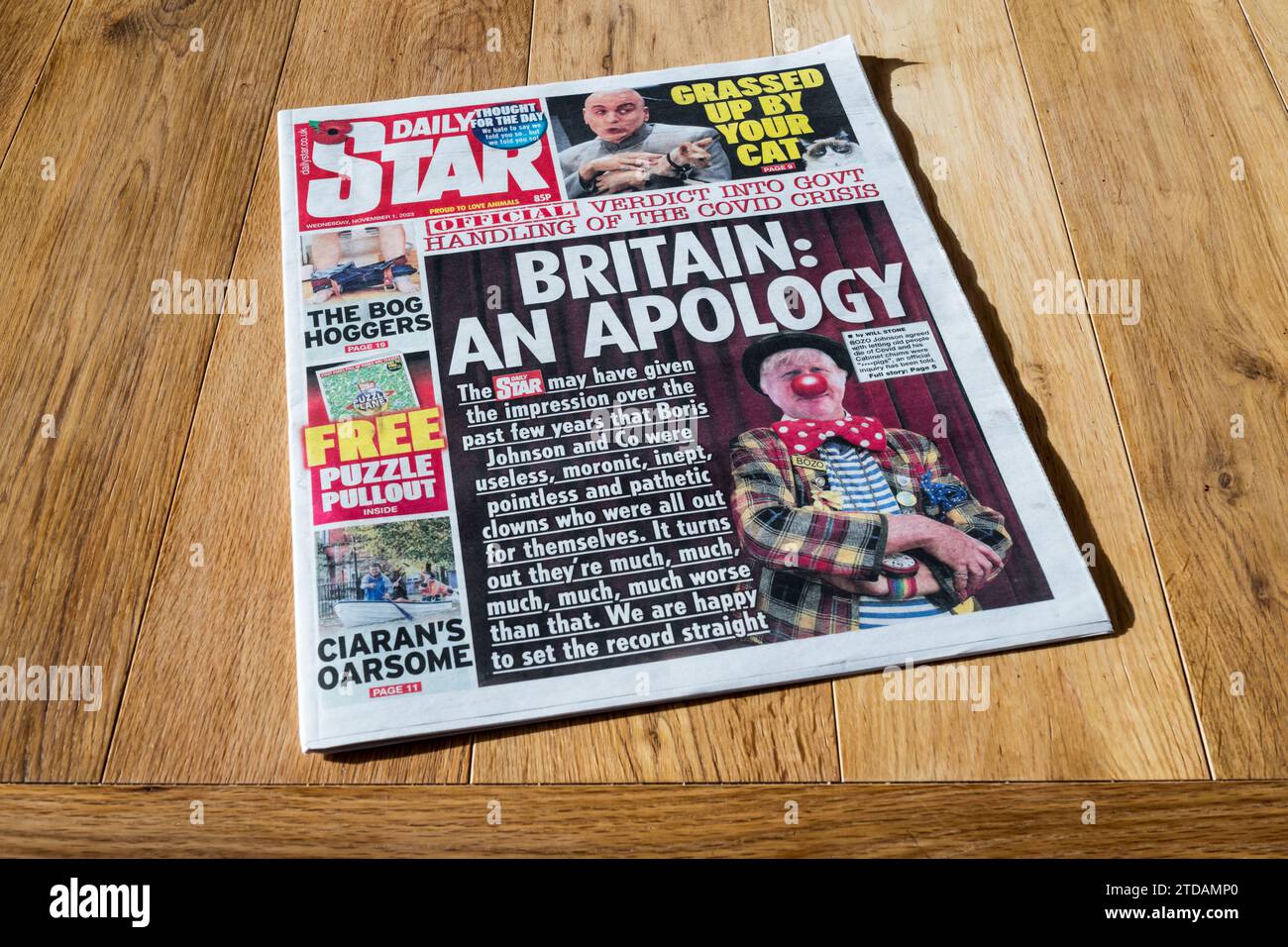 1. November 2023. Die Titelseite des Daily Star enthält eine Entschuldigung dafür, dass die Regierung unterschätzt wurde, und stellt Boris Johnson als Clown dar. Stockfoto