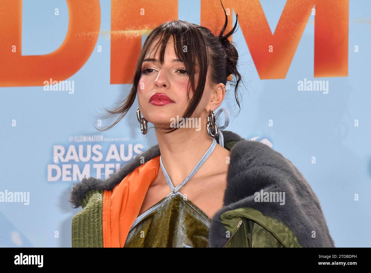 Nina Chuba bei der Deutschlandpremiere von RAUS aus dem TEICH im Zoo