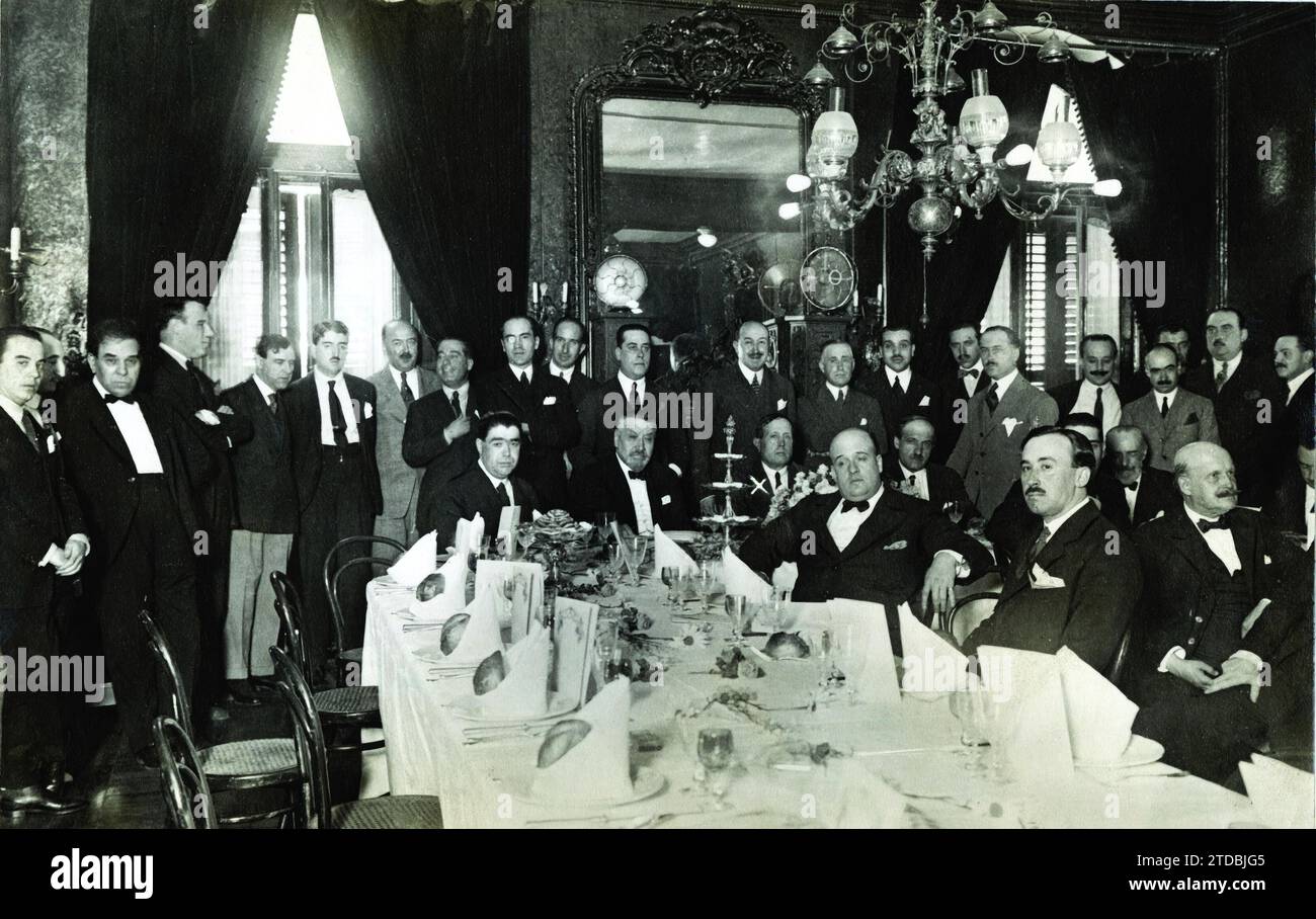 07/04/1922. Madrid. Im Restaurant 'Lhardy'. Bankett des spanischen PEN-Clubs (Dichter, Essayisten und Romanisten), das gestern unter dem Vorsitz von Azorín (X) stattfand. Quelle: Album / Archivo ABC / José Zegri Stockfoto