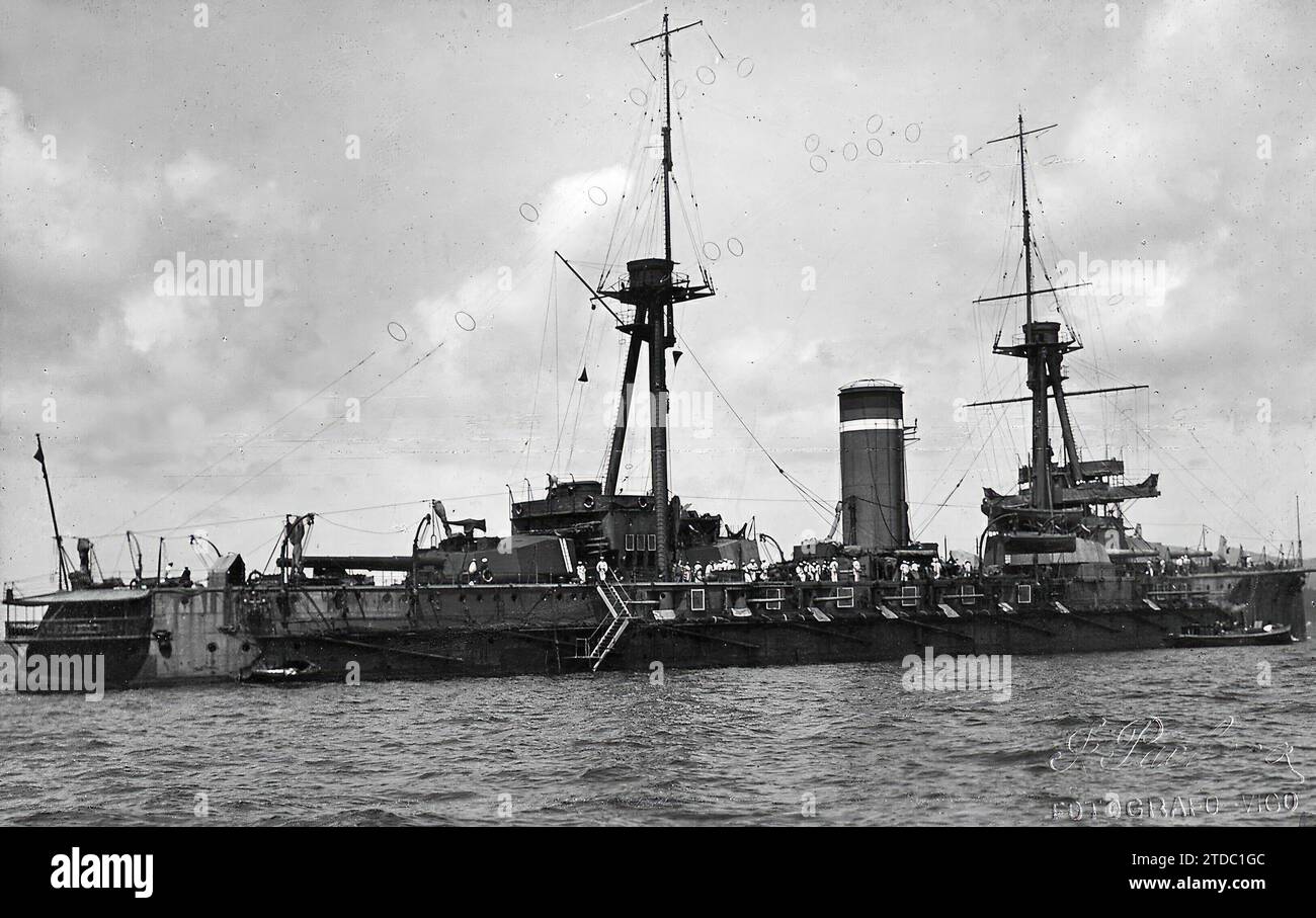 Vigo. August 1917. Das Schlachtschiff "Alfonso XIII" in der Bucht. Quelle: Album / Archivo ABC / Pacheco Stockfoto