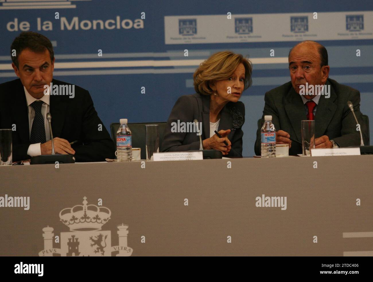 madrid, 27.11.2010.-Treffen des Regierungspräsidenten jose luis rodriguez zapatero im Palast moncloa mit den wichtigsten Geschäftsleuten spaniens.-Foto ernesto Acute.archdc. Quelle: Album/Archivo ABC/Ernesto Agudo Stockfoto