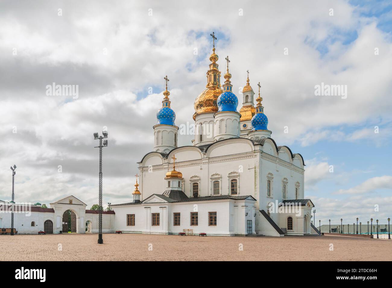 Tobolsk. Oblast Tyumen. Russland, 06. Juli 2010 - Blick auf St. Sophia-Himmelfahrt-Kathedrale des Tobolsker Kremls. Der Tobolsker Kreml ist der einzige Stein Stockfoto