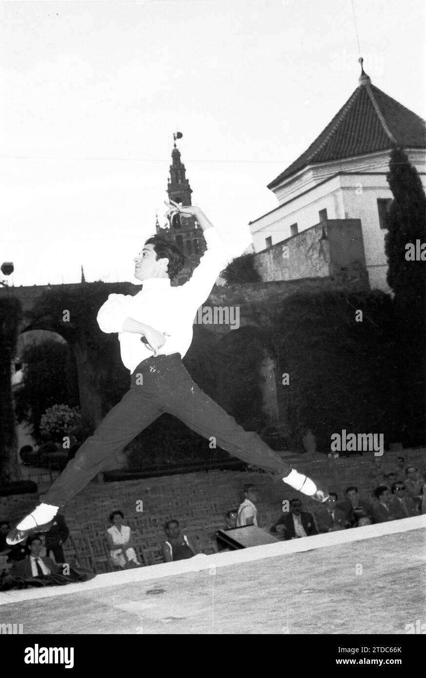 01/01/1960. Antonio, der Tänzer, probt im Innenhof von La Montería. Fotomodus. Quelle: Album / Archivo ABC / Cubiles Stockfoto