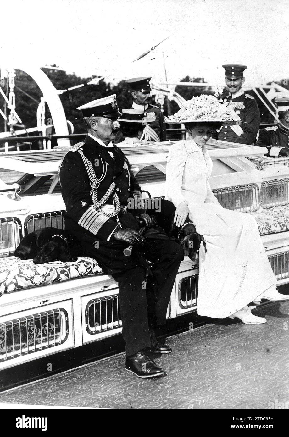 08/31/1910. Der Kaiser von Deutschland in Marinemanövern. Wilhelm II. Und seine Tochter Prinzessin Victoria Luisa an Bord der Yacht 'Hohenzollern', während der Manöver der deutschen Geschwader. Quelle: Album/Archivo ABC/Charles Trampus Stockfoto