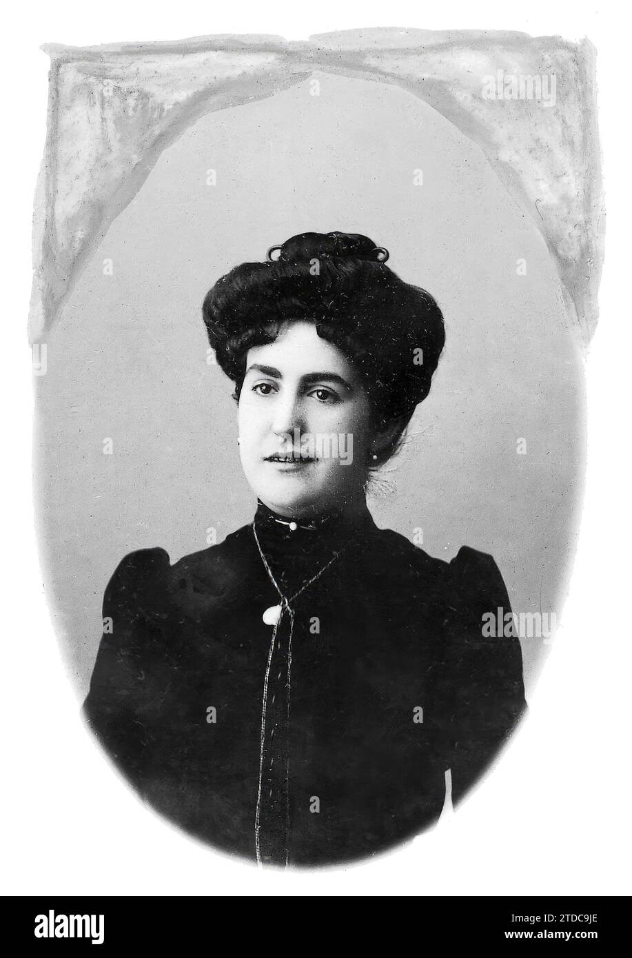 05/28/1908. Lucía Cauchois, die gestern zwei Schüsse auf ihren Freund abfeuerte und dann versuchte, Selbstmord zu begehen. Quelle: Album/Archivo ABC Stockfoto