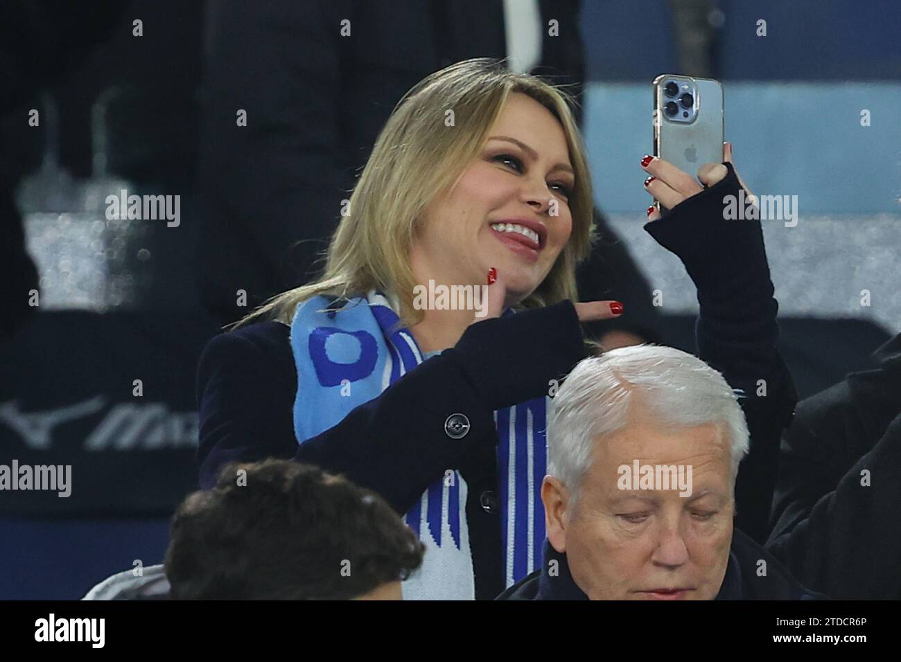 Rom, Italien. Dezember 2023. Rom, Italien 17.12.2023: ​VIPs Anna Falchi in der italienischen Serie A TIM 2023-2024 Fußballspiel SS Lazio gegen FC Internazionale im Olympiastadion in Rom. Quelle: Unabhängige Fotoagentur/Alamy Live News Stockfoto