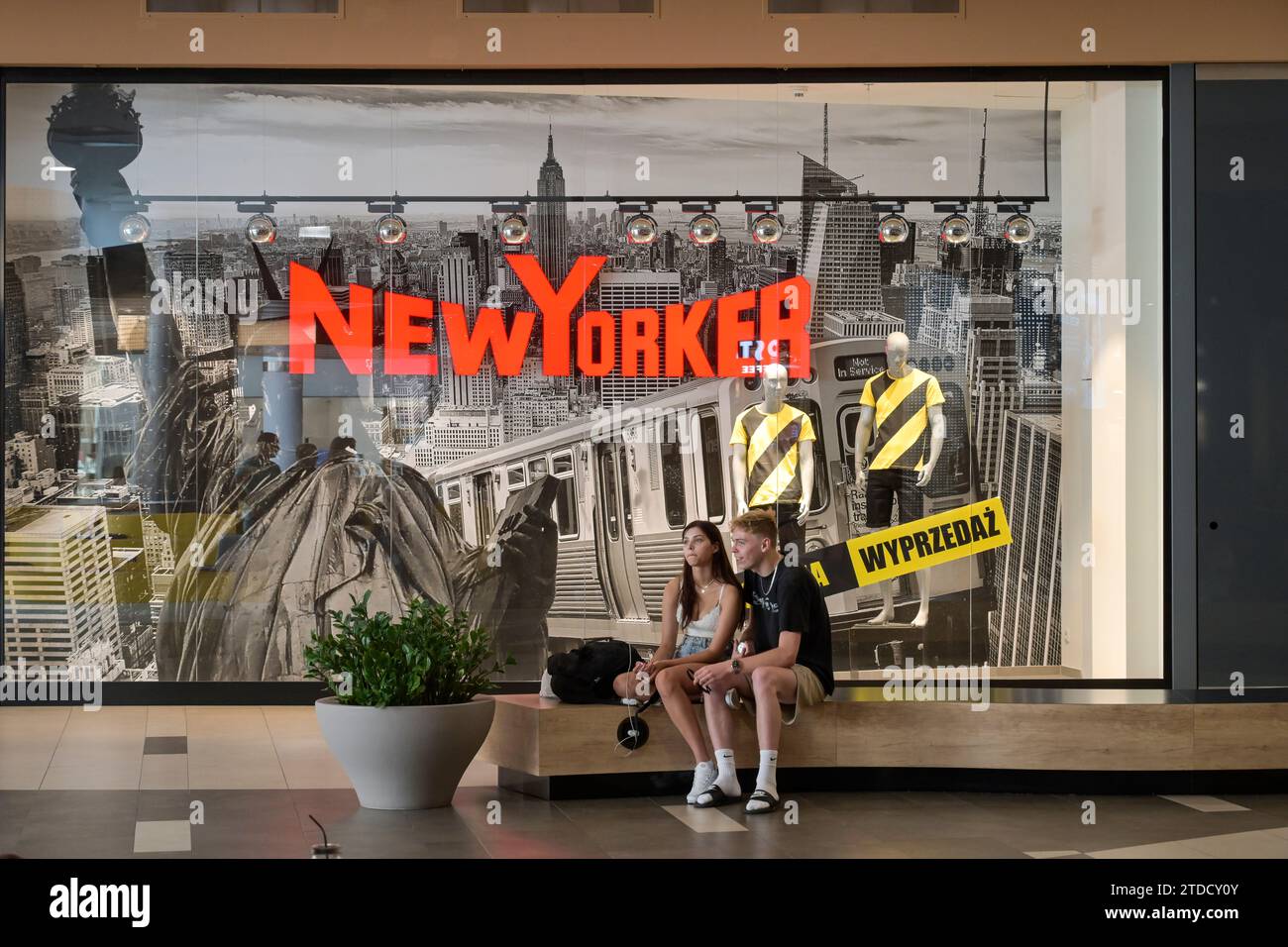 NewYorker Filiale, Einkaufszentrum Avenida Poznan, Posen, Woiwodschaft Großpolen, Polen Stockfoto