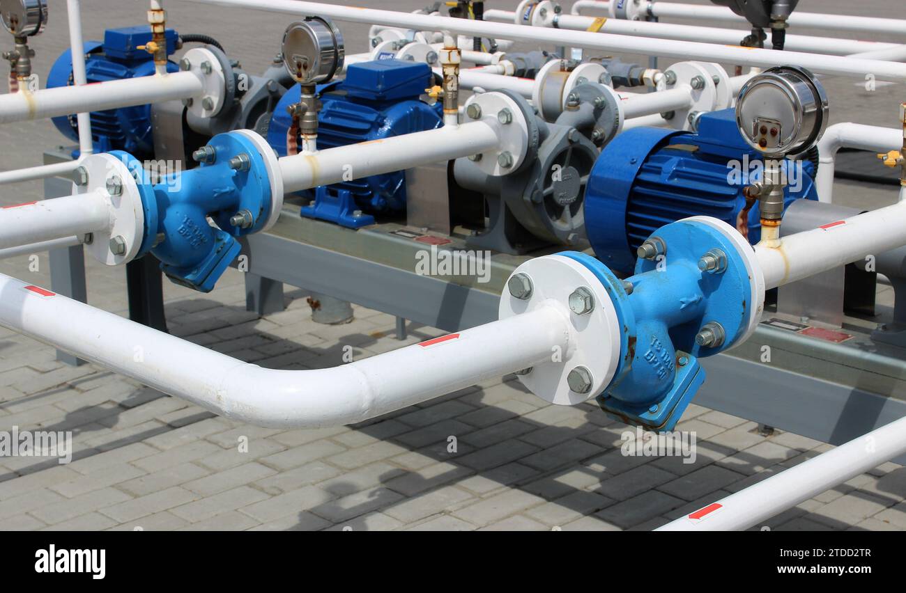 Pipeline Mit Gasverteilungspumpen - Detailliertes Stockfoto Stockfoto