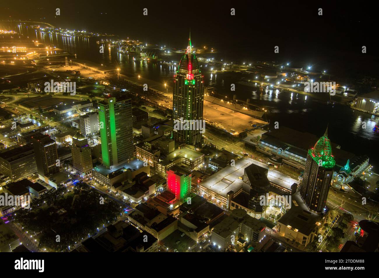 Downtown Mobile, Skyline von Alabama bei Nacht Stockfoto