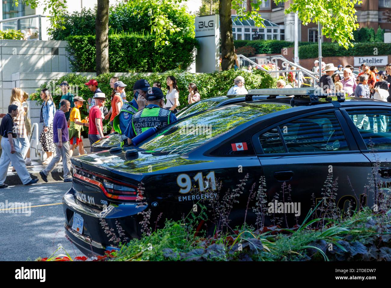 Vancouver, Kanada - Juli 1,2023: Ein Polizeiauto patrouilliert während der Feier zum Canada Day in der Innenstadt von Vancouver auf den Straßen Stockfoto