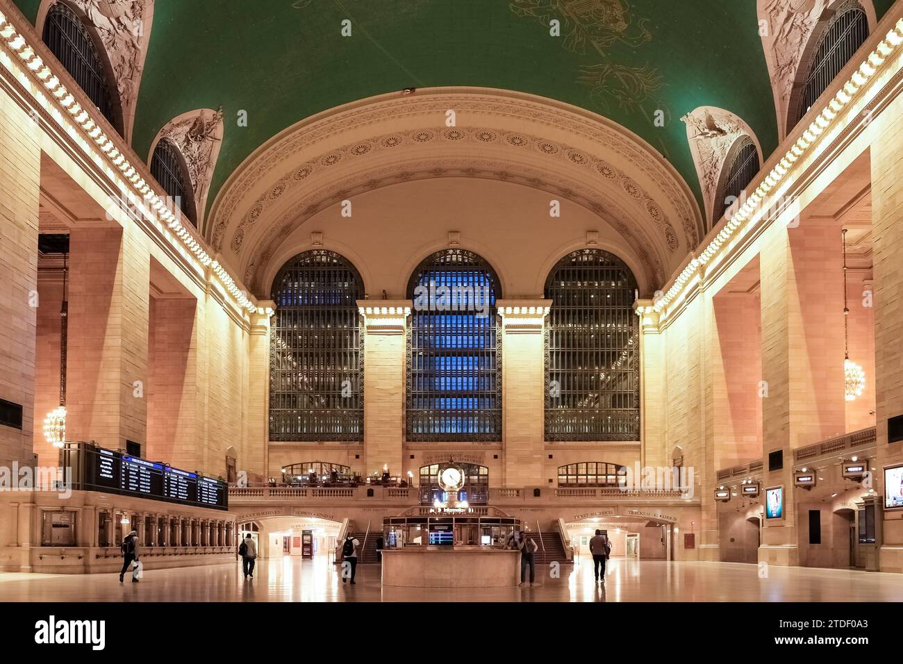 Architektonische Details des Grand Central Terminal (GCT) (Grand Central Station) (Grand Central), eines Pendlerbahnterminals in Midtown Manhattan Stockfoto