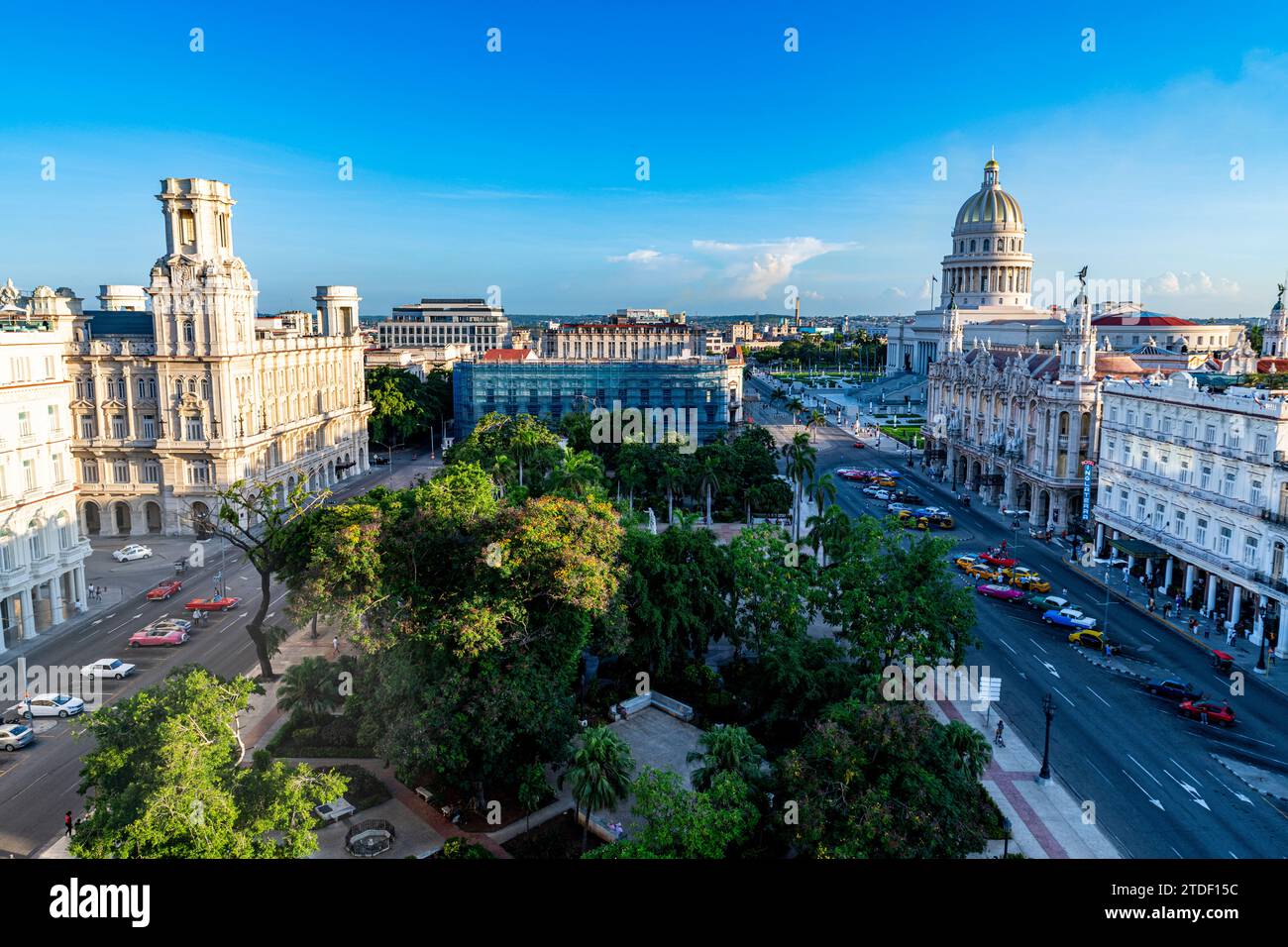 Blick auf Parque Central, Havanna, Kuba, Westindien, Mittelamerika Stockfoto