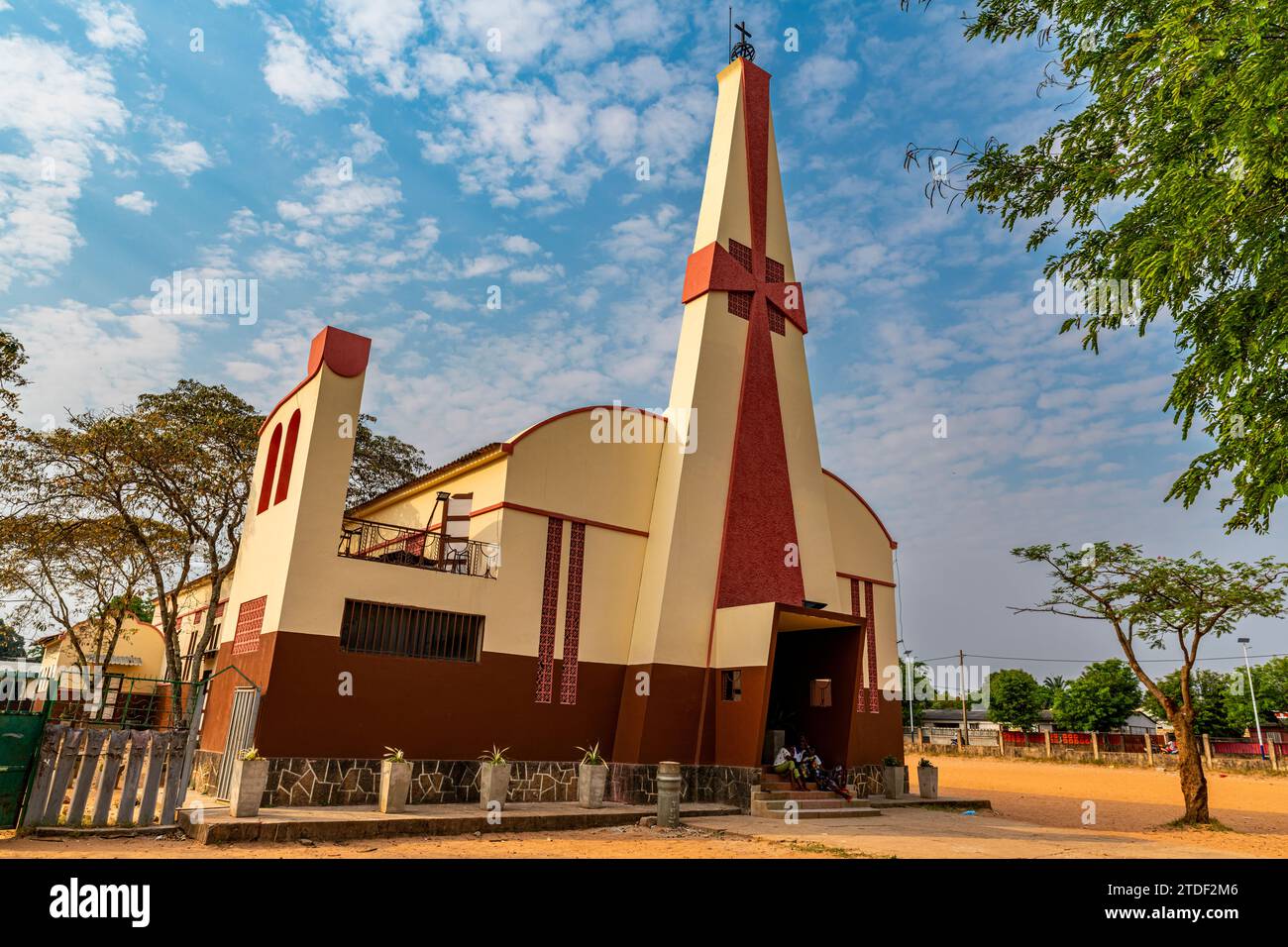 Katholische Kirche Sao Paulo, Luena, Moxico, Angola, Afrika Stockfoto