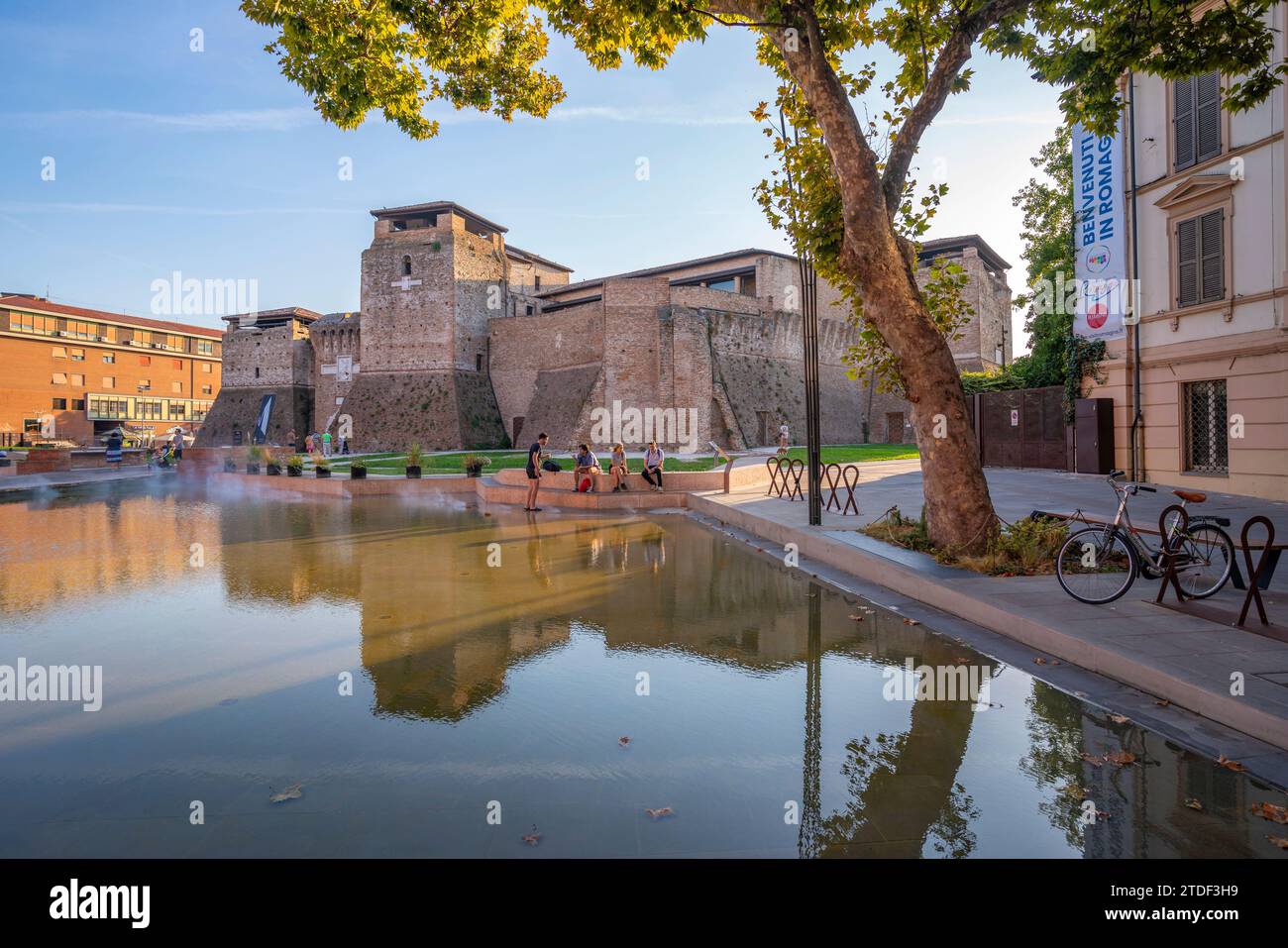 Blick auf die Rocca Malatestiana von der Piazza Malatesta, Rimini, Emilia-Romagna, Italien, Europa Stockfoto