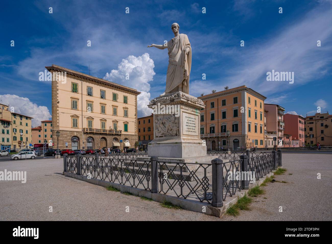 Blick auf die Statue Ferdinando III auf der Piazza della Repubblica, Livorno, Provinz Livorno, Toskana, Italien, Europa Stockfoto