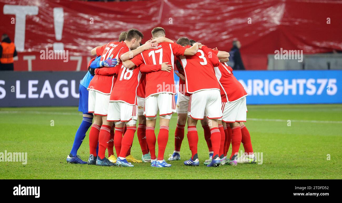 firo: 12. Dezember 2023 Fußball, Fußball, Männer UEFA Champions League Union Berlin - Real Madrid 2:3 Teamkreis Union Stockfoto