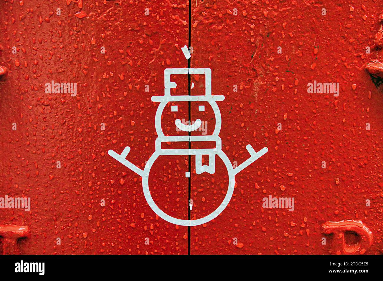 Glasgow, Schottland, Großbritannien.18. Dezember 2023.George Square hat eine singende Briefbox für Weihnachten passend degenannt Royal Mail sagte, dass die speziellen Briefkästen in der Oxford Street in London sowie in Swansea, Glasgow und Belfast untergebracht sein werden. Credit Gerard Ferry/Alamy Live News Stockfoto