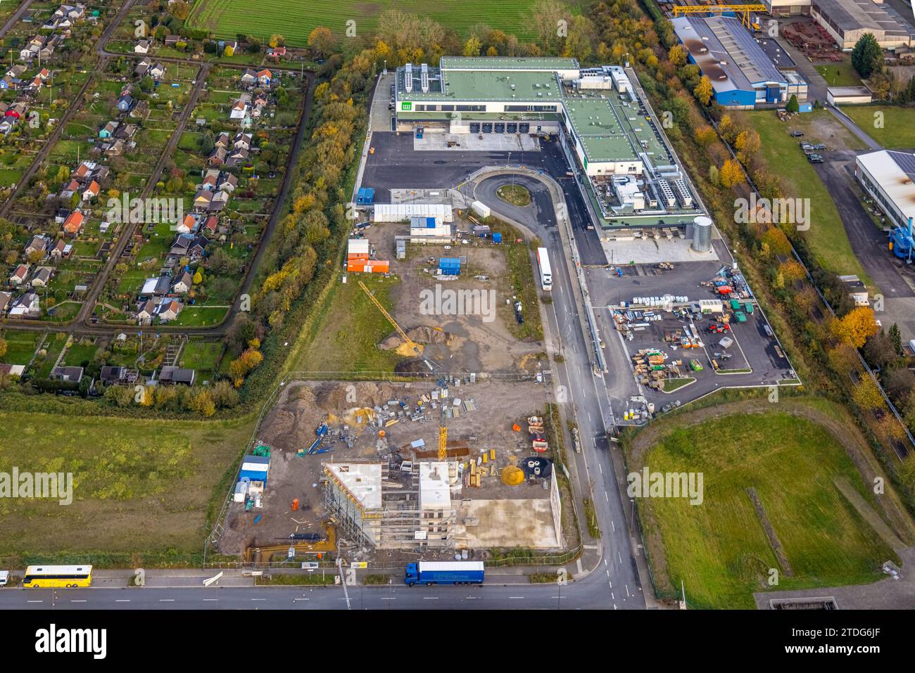 Luftaufnahme, Baustelle und Neubau im Industriegebiet an der Salzstraße