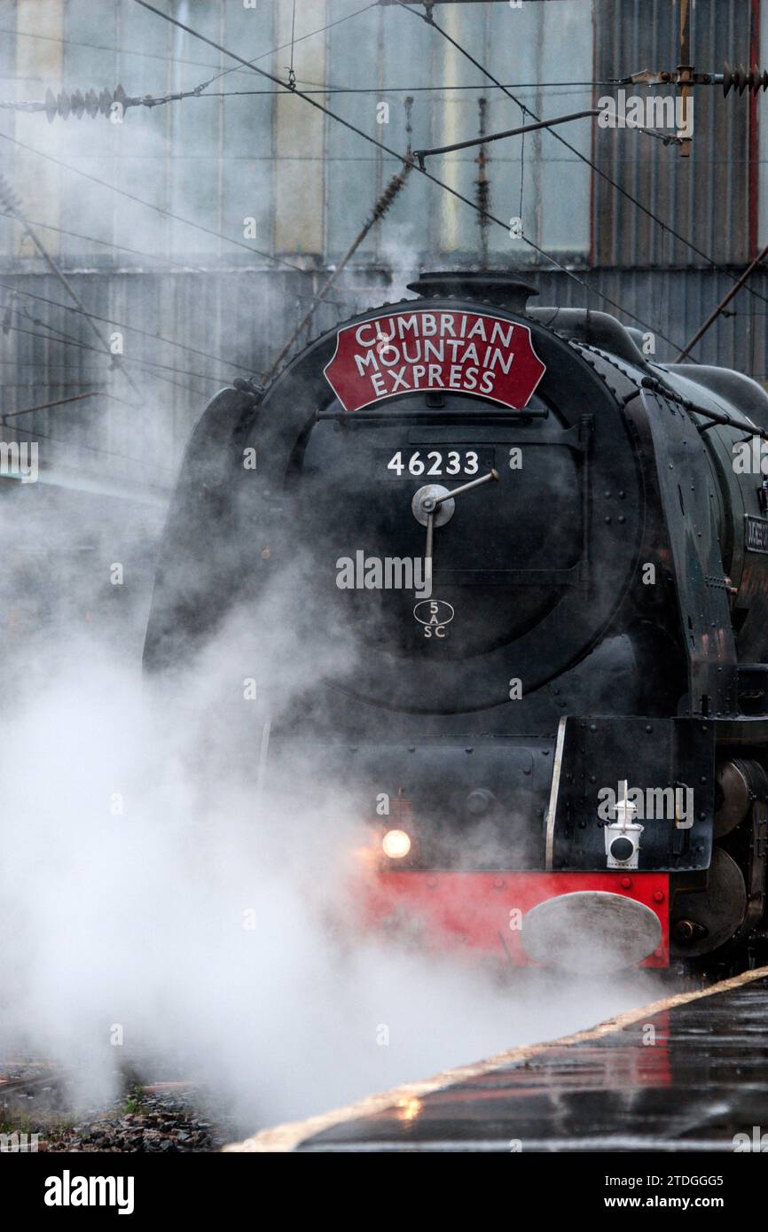 46233 'Herzogin von Sutherland' in Carlisle, arbeitet im Cumbrian Mountain Express. Samstag, 2. April 2016. Stockfoto