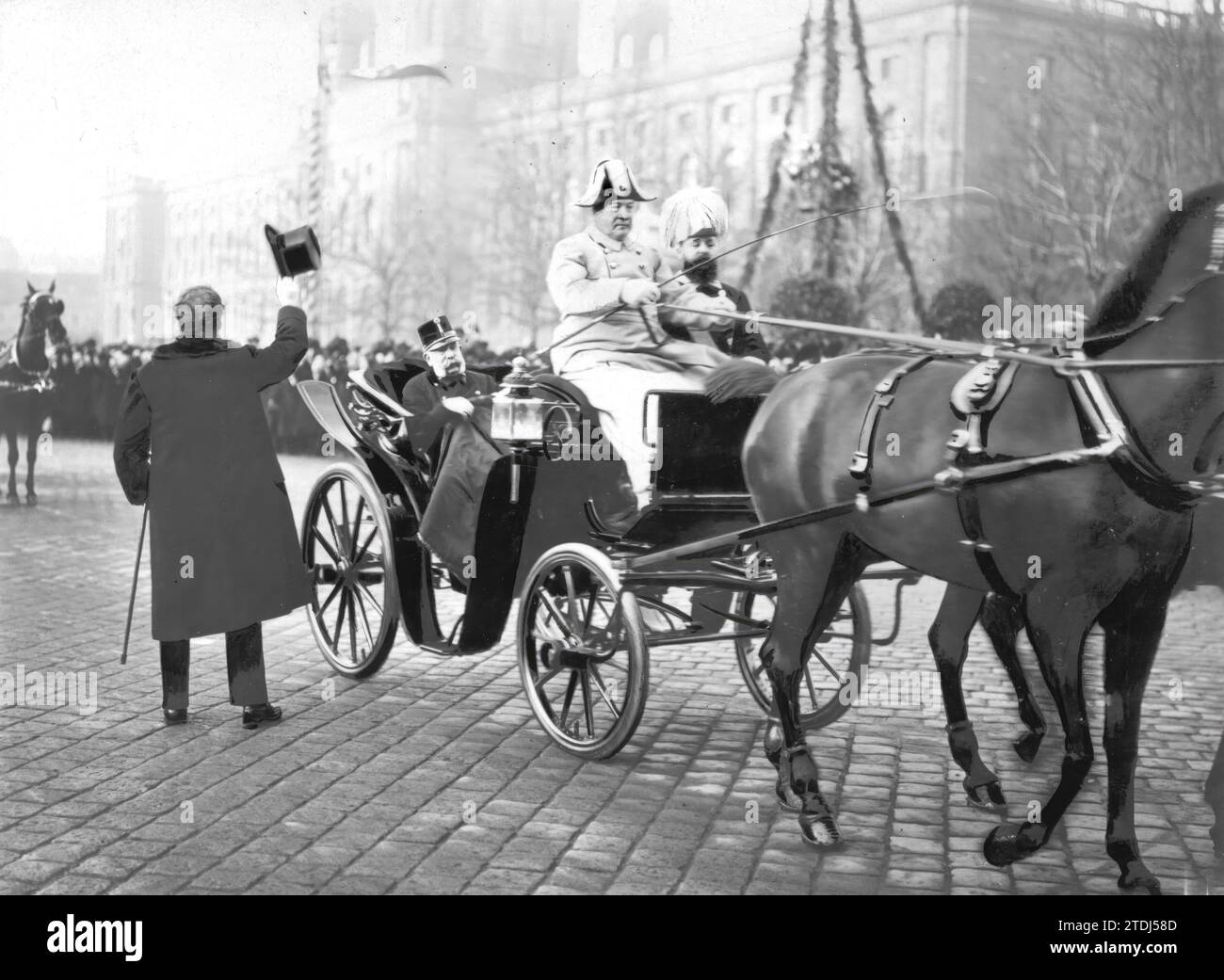 12/29/1907. Wien. Erster Abgang Kaiser Franz Josephs, nach der Krankheit, die sein Leben kürzlich in ernste Gefahr brachte - Foto Karl Trampus. Quelle: Album/Archivo ABC/Charles Trampus Stockfoto