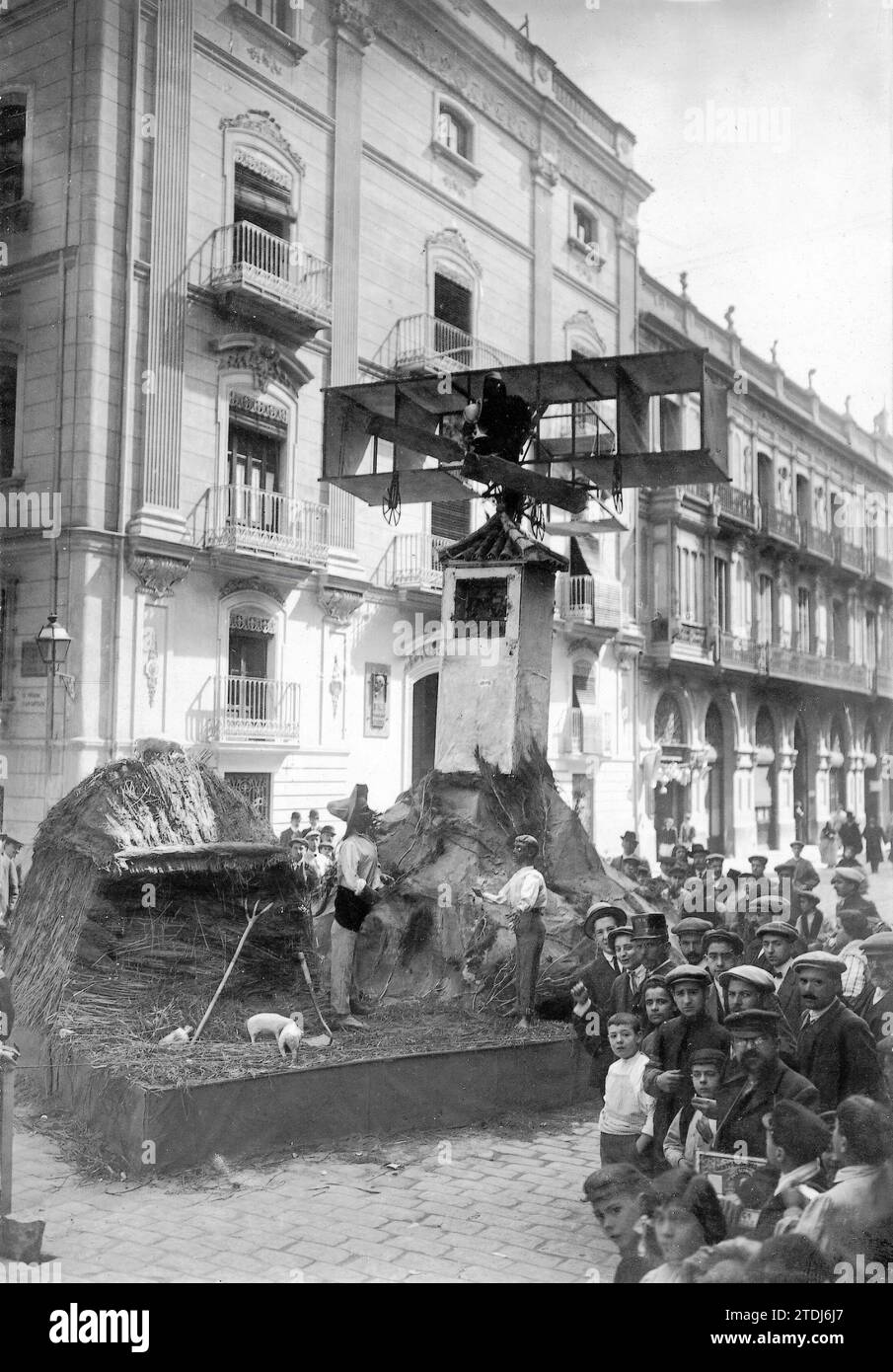 02/28/1910. Die Fallas von San José in Valencia. Das auf dem Mariano-Benlliure-Platz, das den ersten Preis des Stadtrates gewonnen hat. Quelle: Album / Archivo ABC / Moya Stockfoto