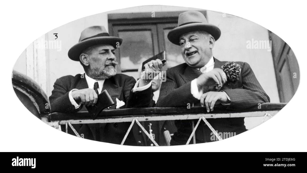 05/01/1926. Stierkämpfe in Jerez, Riveras Cousin General, mit dem Marquis von Villamarta, der den Stierkampf leitet. Quelle: Album / Archivo ABC / Josep Brangulí,Portela,Serrano Stockfoto