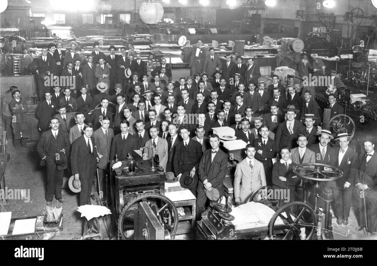 05/08/1912. In den Workshops Black and White und ABC. Die Studenten der Industrieingenieurschulen während des Besuchs in unseren Werkstätten. Quelle: Album / Archivo ABC / Francisco Goñi Stockfoto