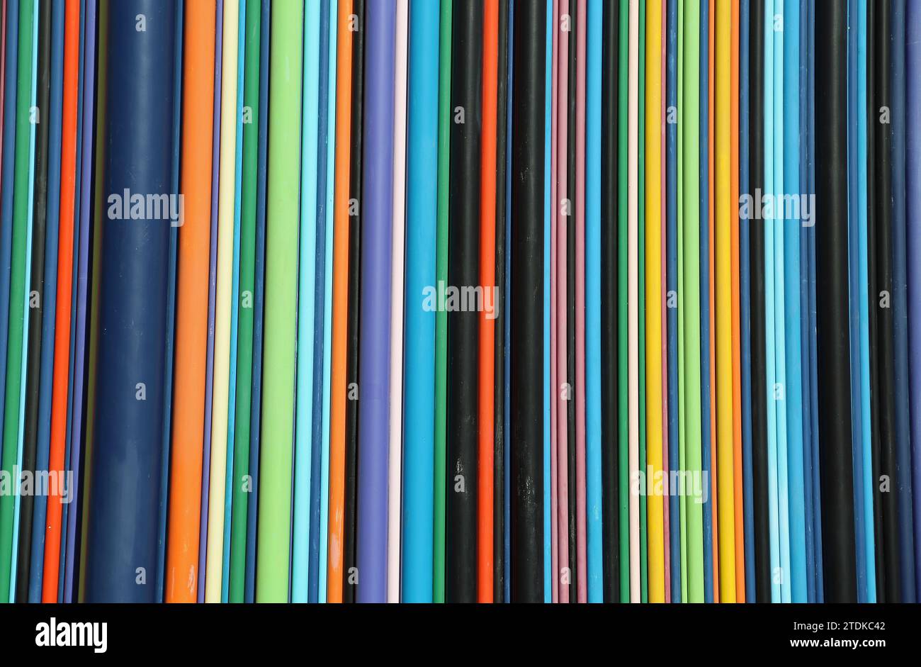 Farbenfrohe Glasfaserröhren - das Moretti-Kunstwerk, Paris Stockfoto