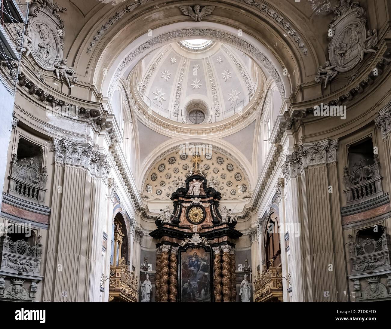 Das Innere des San Filippo Neri, eine spätbarocke römisch-katholische Kirche in Turin, Region Piemont, Italien, Stockfoto