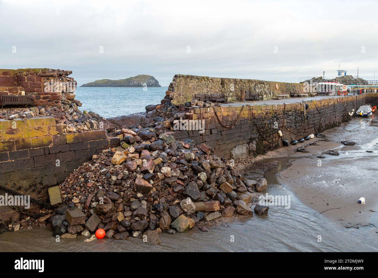 North Berwick wurde während des Sturms Babet schwer beschädigt Stockfoto