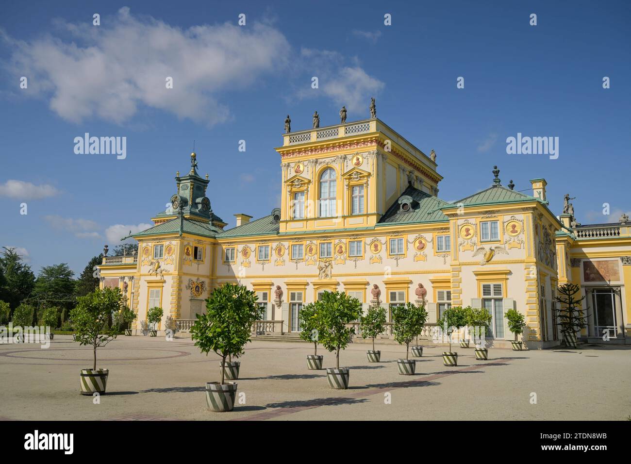 Gartenseite, Schloss Wilanow, Warschau, Woiwodschaft Masowien, Polen *** Gartenseite, Schloss Wilanow, Warschau, Woiwodschaft Mazowien, Polen Stockfoto