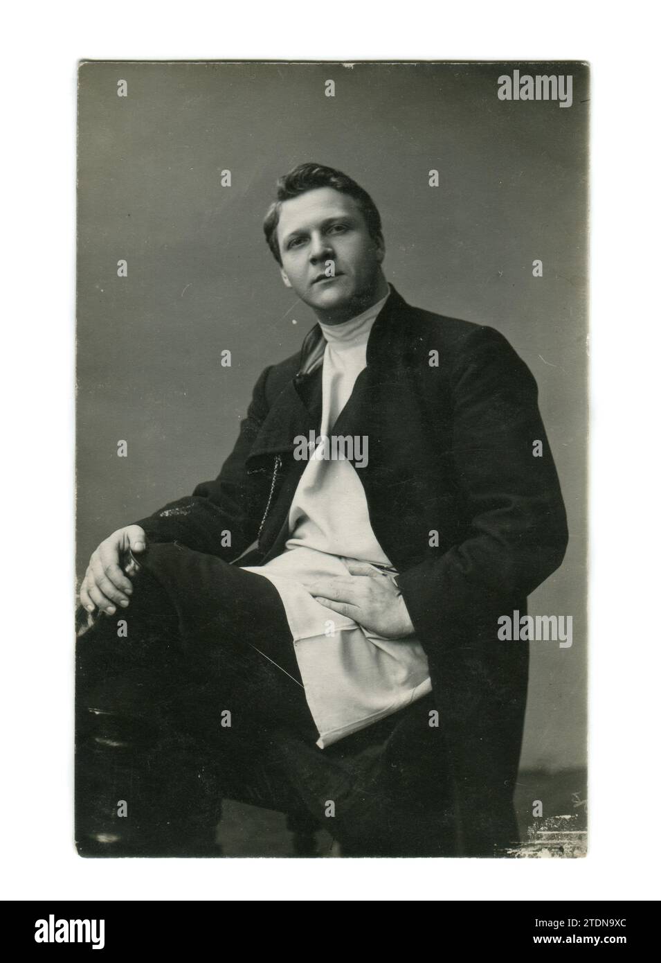 Feodor Ivanovich Chaliapin (Russisch: Фёдор Иванович Шаляпин; Februar 13 [O.S. 1. Februar] 1873 – 12. April 1938) war ein russischer Opernsänger. Alte Vintage-Postkarte des Russischen Reiches, 1900s. Stockfoto