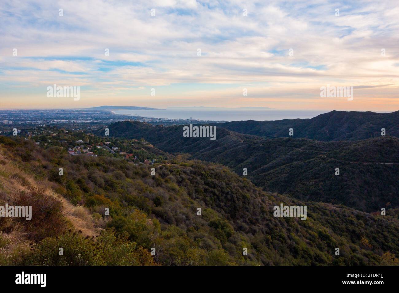 Aussichtspunkt des Radfahrens im Mandeville Canyon der Santa Monica Mountains Stockfoto