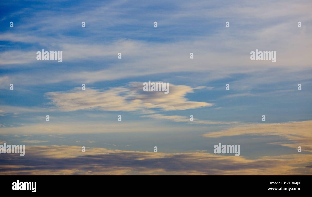 Cloud scape mit blauem Himmel Stockfoto