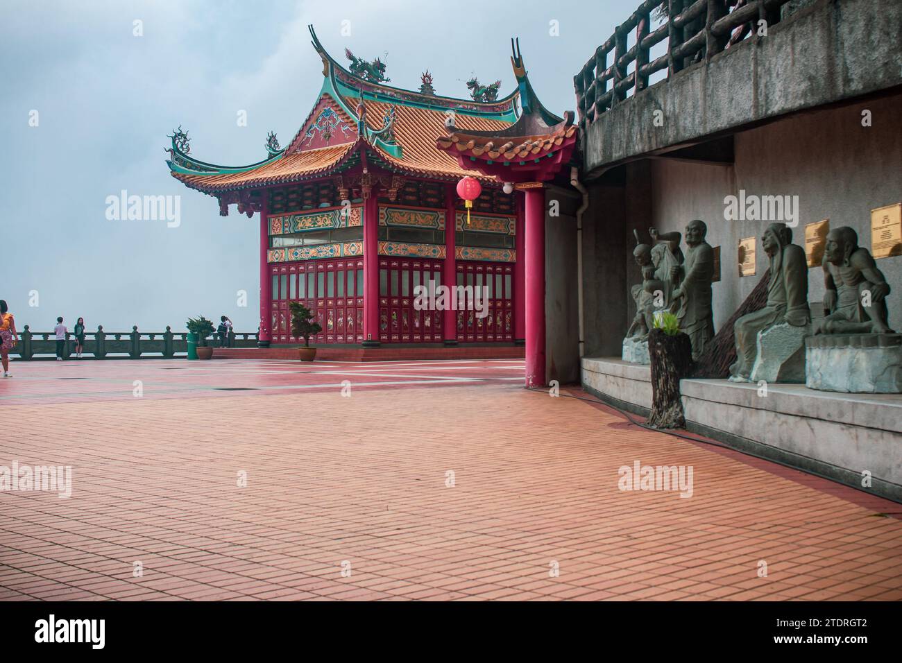 Genting Highlands, Pahang, Malaysia - 1. November 2023: Der riesige Komplex des Chin Swee Caves Temple in Genting Highlands, Pahang, Malaysia. Stockfoto