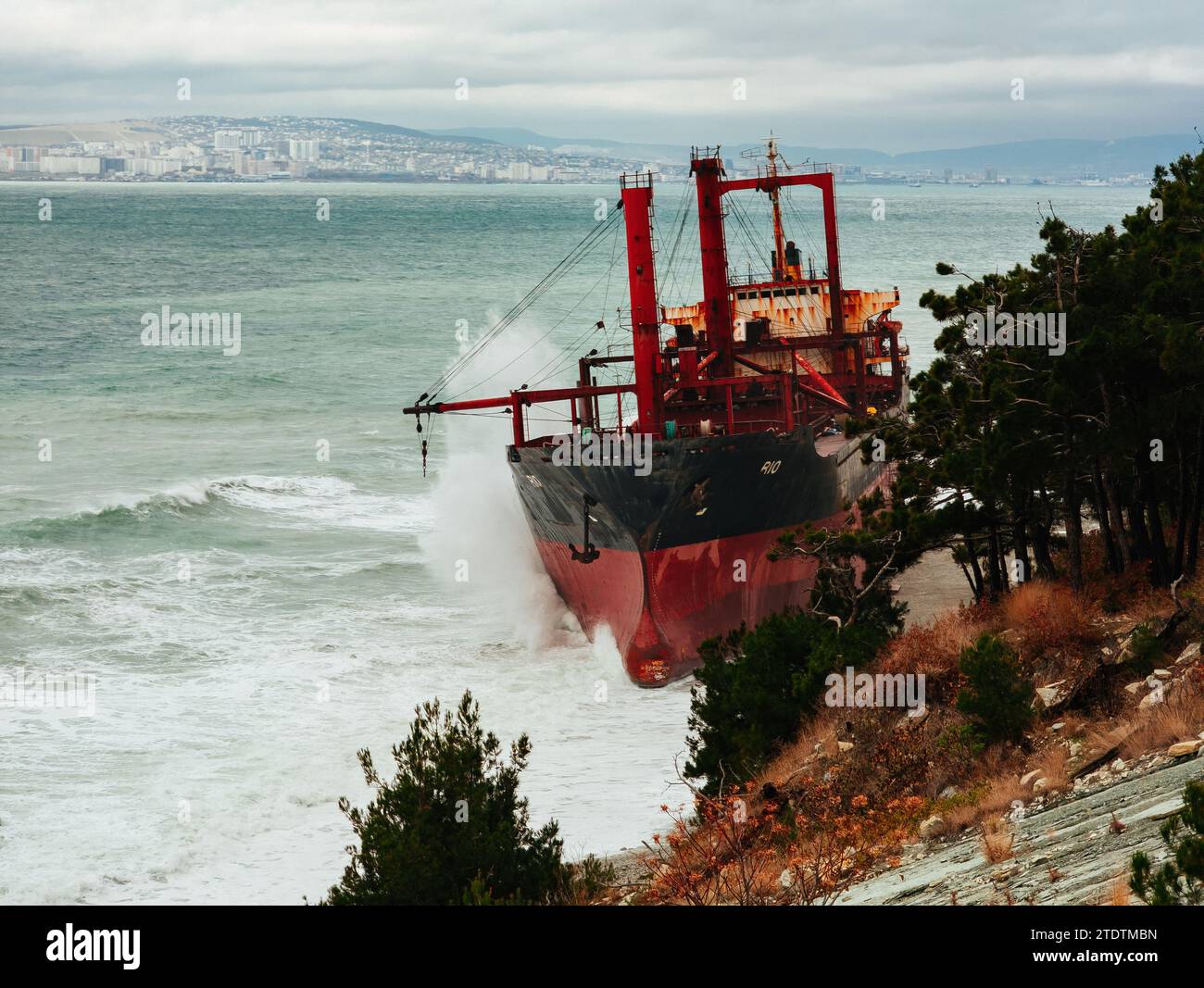 Schiffbruch des Frachtschiffes Rio am Schwarzen Meer. Stockfoto