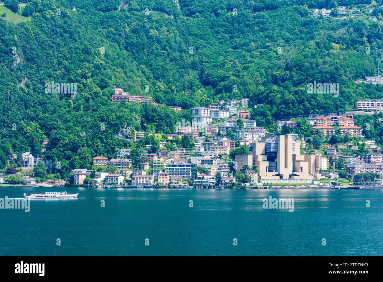 Campione d’Italia: Luganer See (Lago di Lugano), Campione d’Italia am See, Kasino Casinò di Campione in Como, Lombardei, Italien Stockfoto