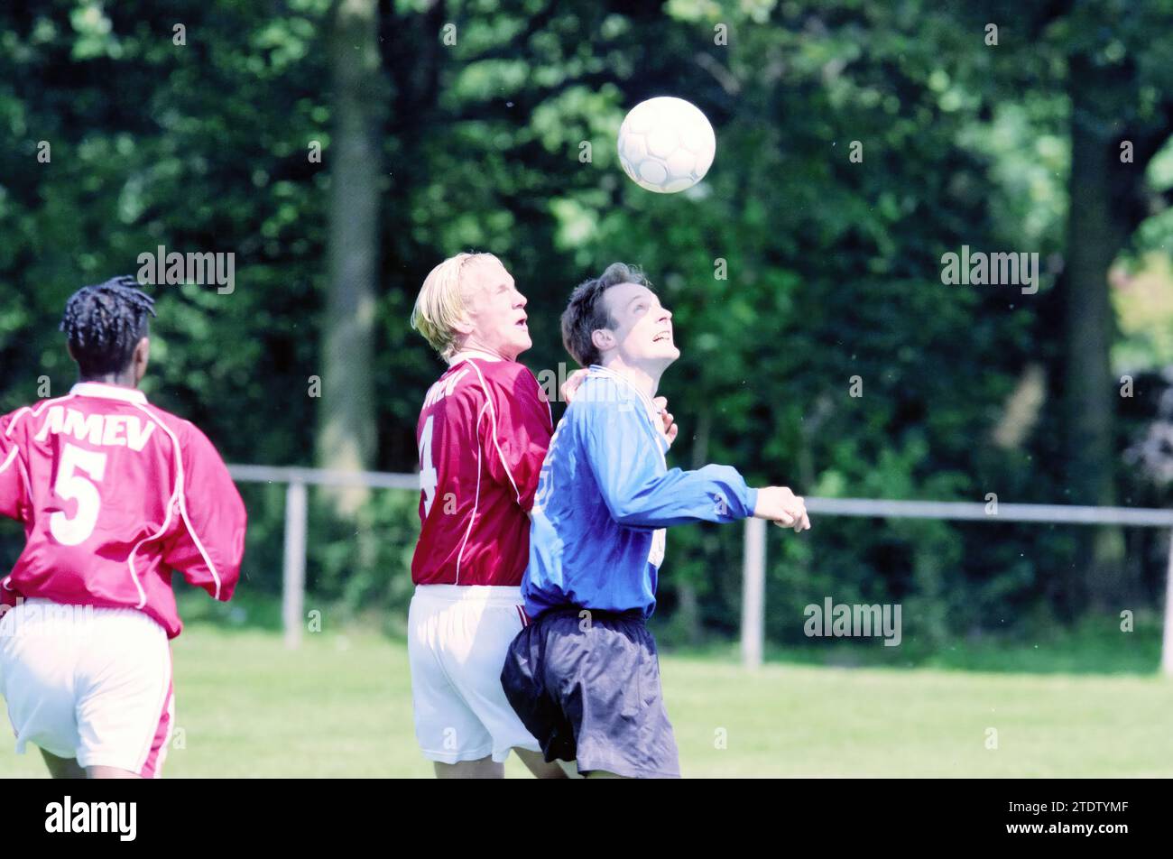 Football, VEW - Utrecht 2, 28.07.2000, Whizgle News from the Past, maßgeschneidert für die Zukunft. Erkunden Sie historische Geschichten, das Image der niederländischen Agentur aus einer modernen Perspektive, die die Lücke zwischen den Ereignissen von gestern und den Erkenntnissen von morgen überbrückt. Eine zeitlose Reise, die die Geschichten prägt, die unsere Zukunft prägen Stockfoto