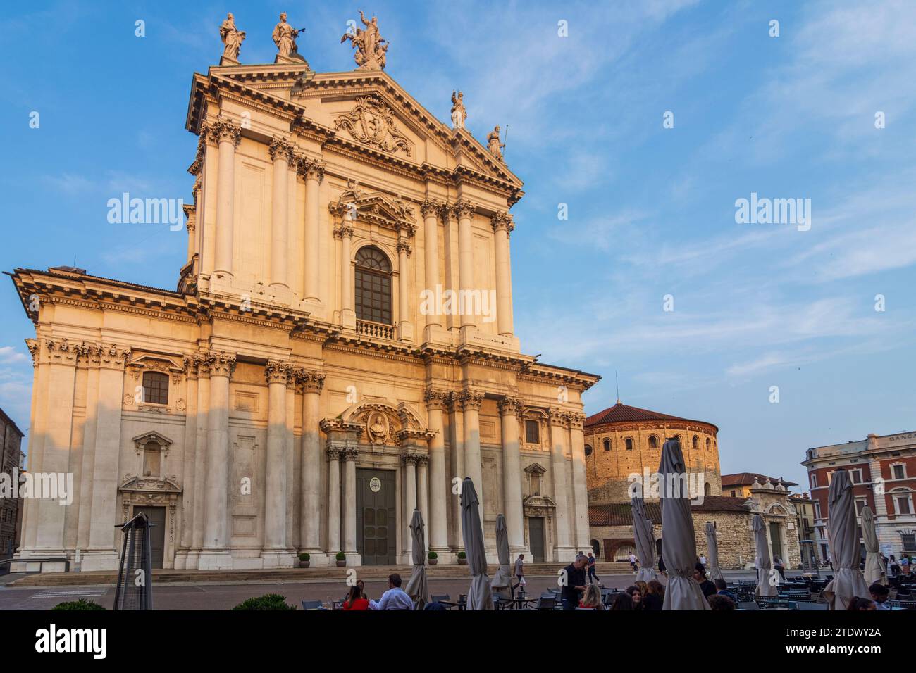 Brescia: Neue und alte Kathedrale, Piazza Paolo VI in Brescia, Lombardia, Lombardei, Italien Stockfoto