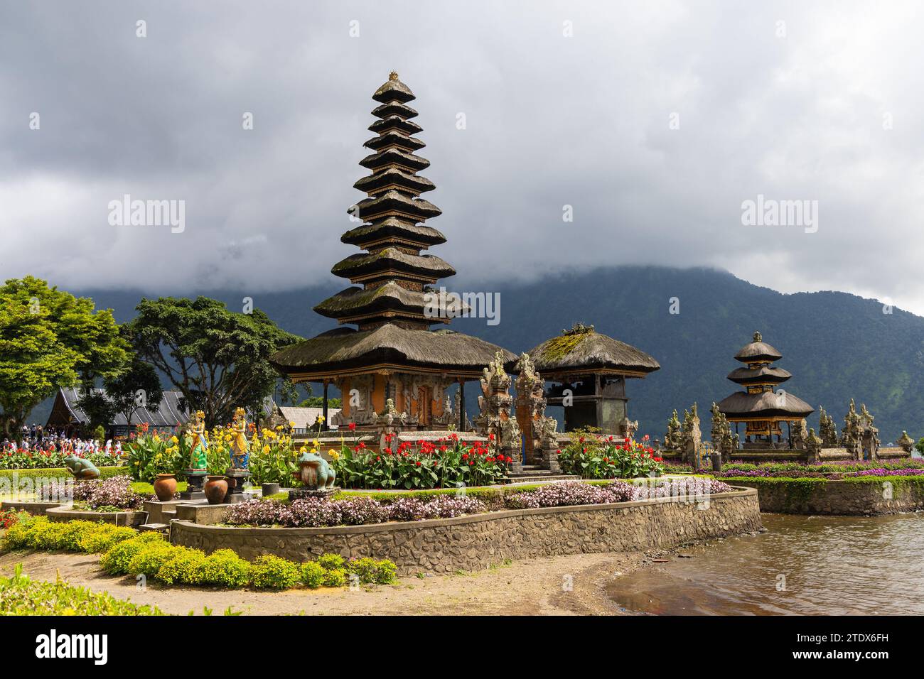 Pura Ulun Danu Beratan oder Pura Bratan, ein bedeutender hinduistischer Tempel auf Bali Stockfoto