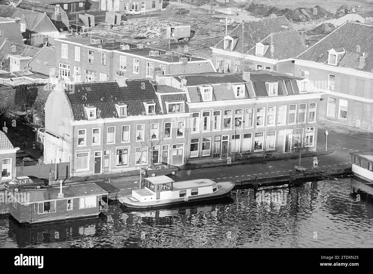 blick-auf-zuider-buiten-spaarne-und-rozenprieel-28-11-1973-whizgle