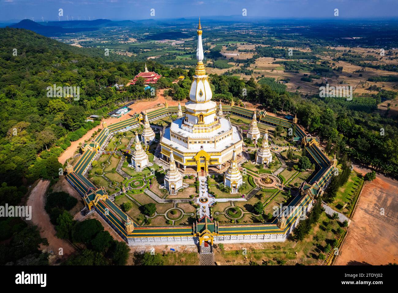 Phra Maha Chedi Chai Mongkhon in ROI et, Thailand Stockfoto