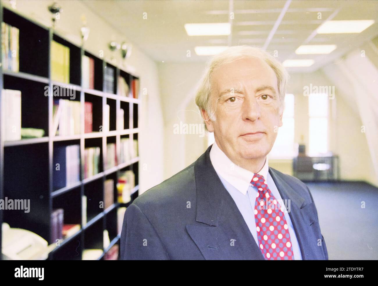 Jean Smith, 30-01-1996, Whizgle News aus der Vergangenheit, zugeschnitten auf die Zukunft. Erkunden Sie historische Geschichten, das Image der niederländischen Agentur aus einer modernen Perspektive, die die Lücke zwischen den Ereignissen von gestern und den Erkenntnissen von morgen überbrückt. Eine zeitlose Reise, die die Geschichten prägt, die unsere Zukunft prägen. Stockfoto