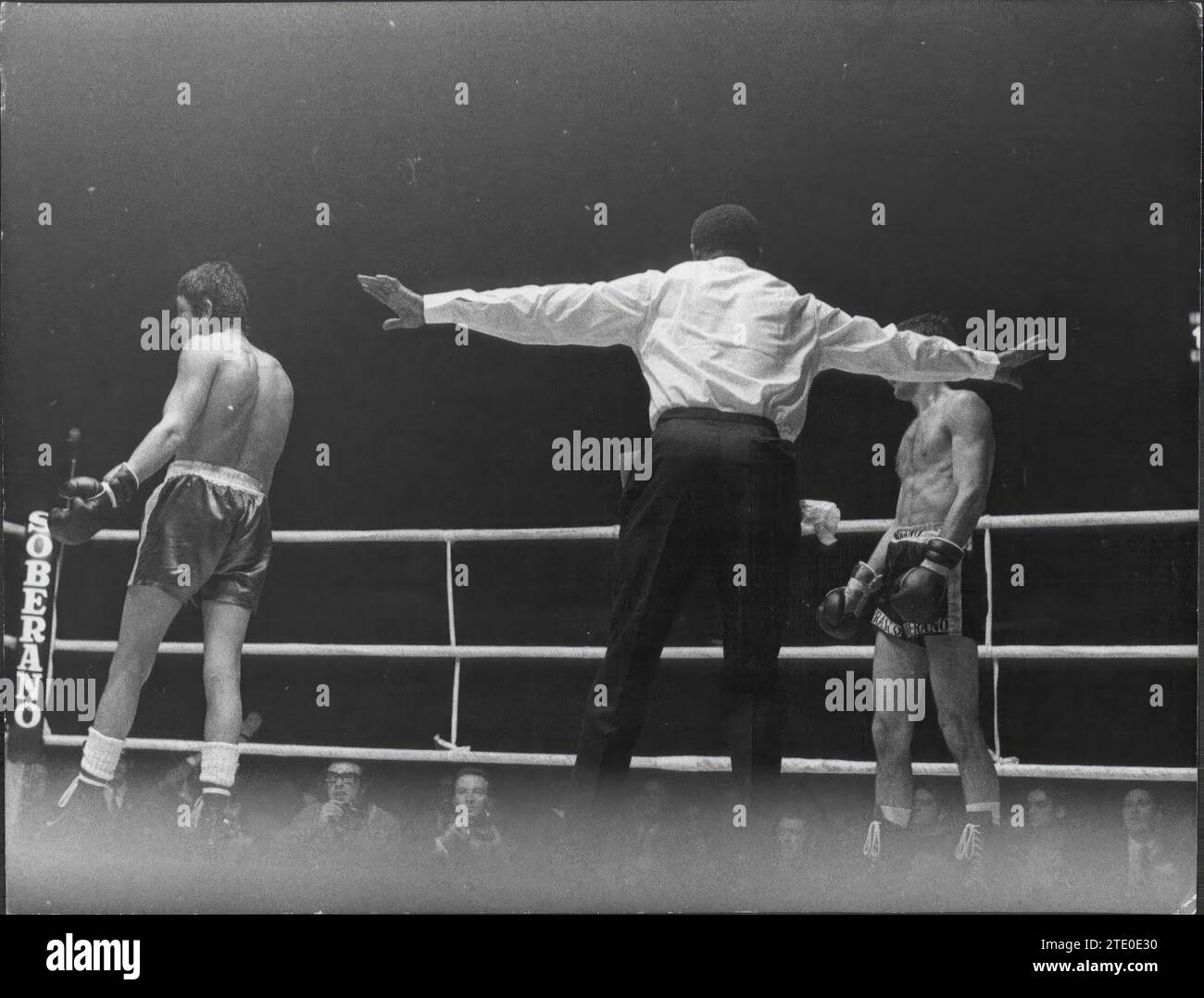 06/27/1972. Kämpfen Sie zwischen Pedro Carrasco und Mando Ramos um den Titel des Leichtgewichtweltmeisters. Quelle: Album / Archivo ABC / Jaime Pato Stockfoto