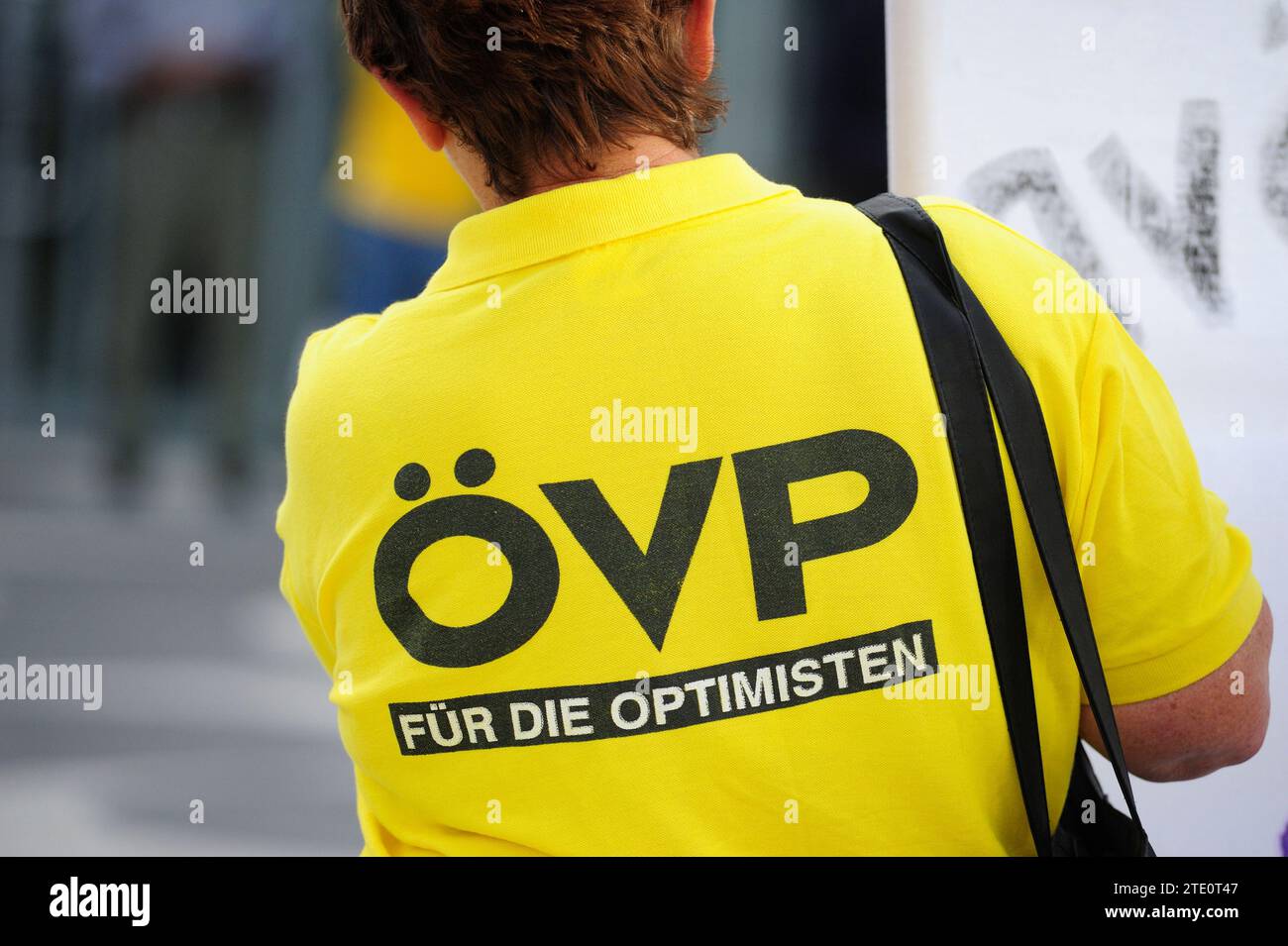 Wien, Österreich. September 2013. ÖVP-Wahlkampf startet. Aufschrift „ÖVP für die Optimisten“ Stockfoto