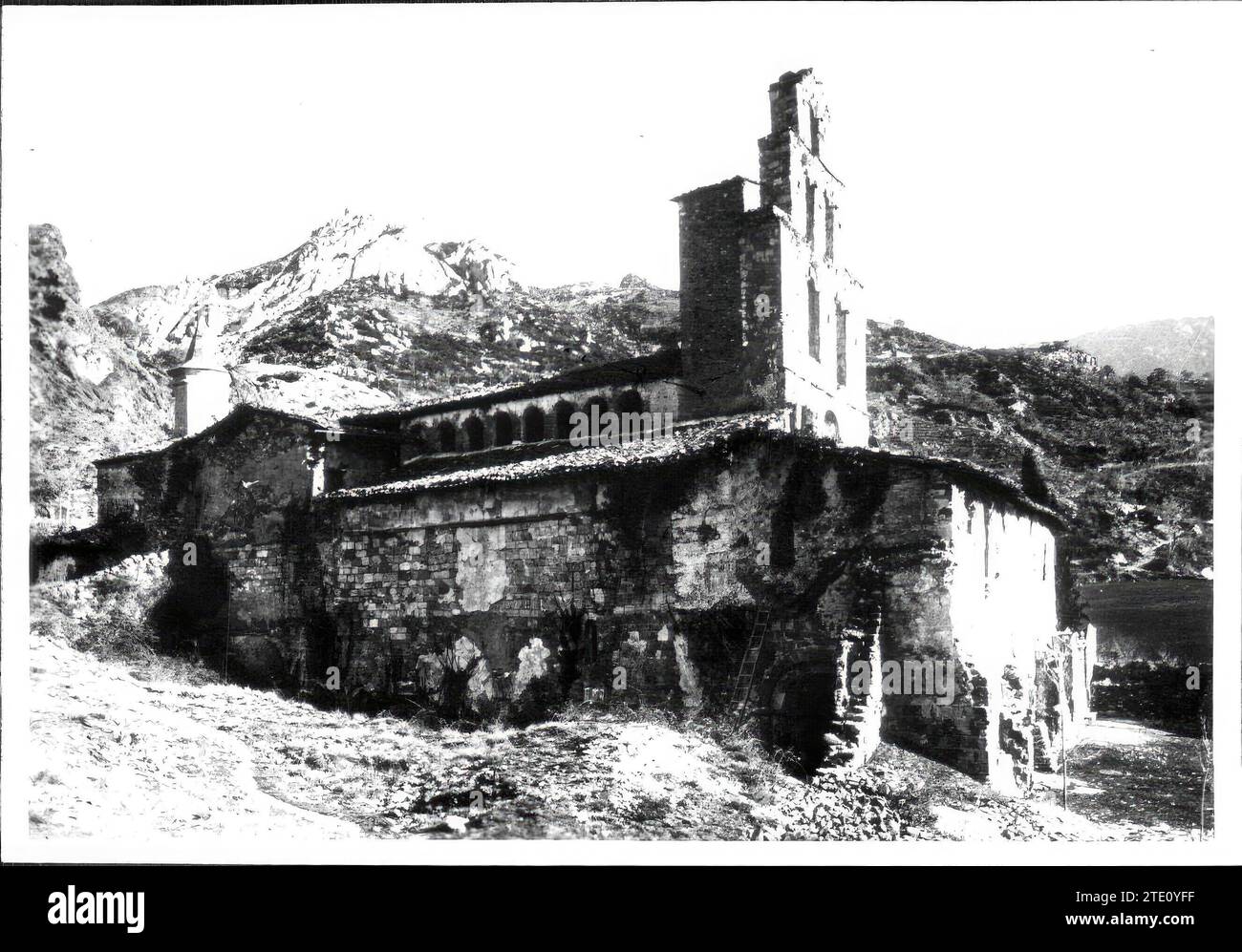 12/31/1949. Die Kirche von Gerri de la Sal wurde nach acht Jahrhunderten wieder eingeweiht. Quelle: Album/Archivo ABC Stockfoto